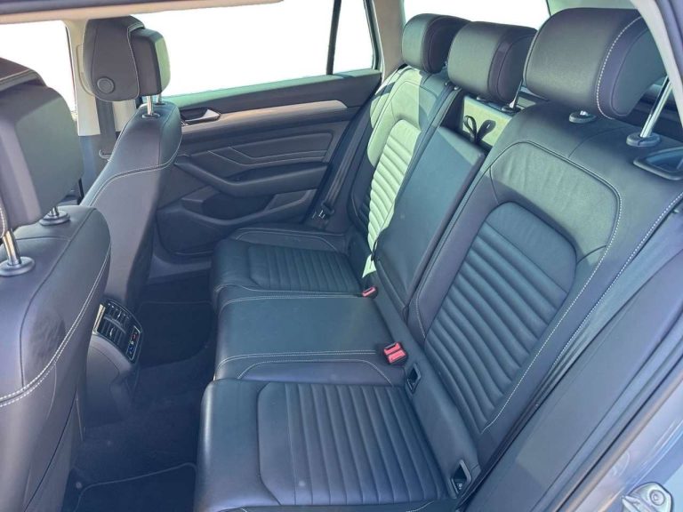 Volkswagen Passat Variant 2.0 TDI DSG Business - photo 8