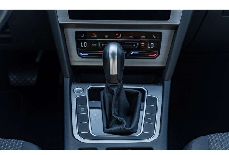 Volkswagen Passat Variant 1.5 TSI DSG - photo 11