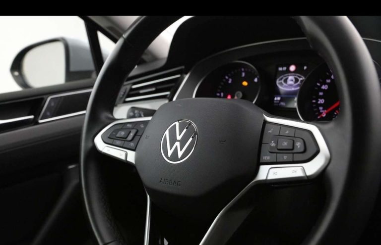 Volkswagen Passat Variant 2.0 TDI DSG Business - photo 12