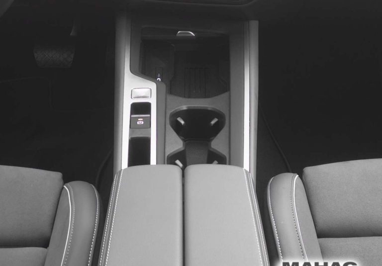 Volkswagen Passat 1.5 eTSI Business - photo 13