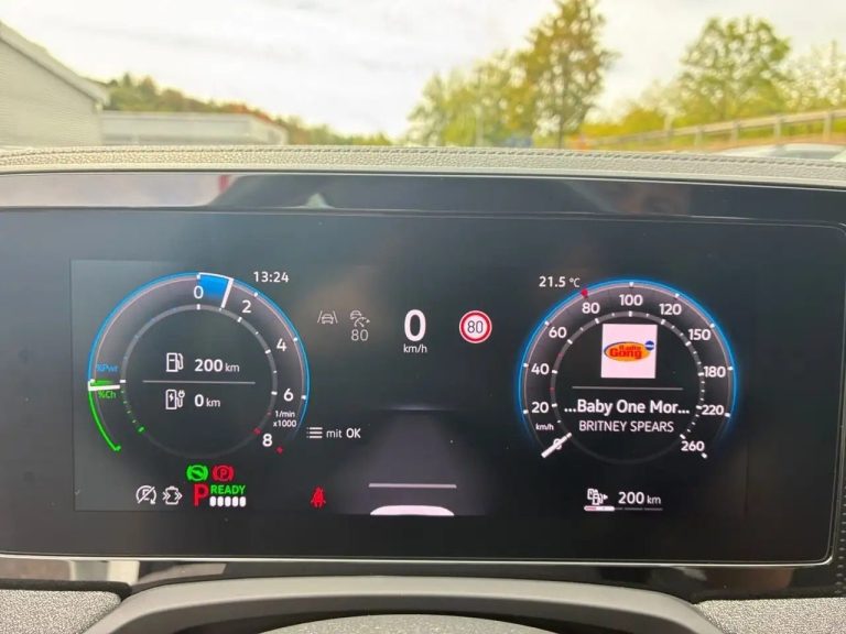 Volkswagen Passat Variant 1.5 eHybrid DSG - photo 10