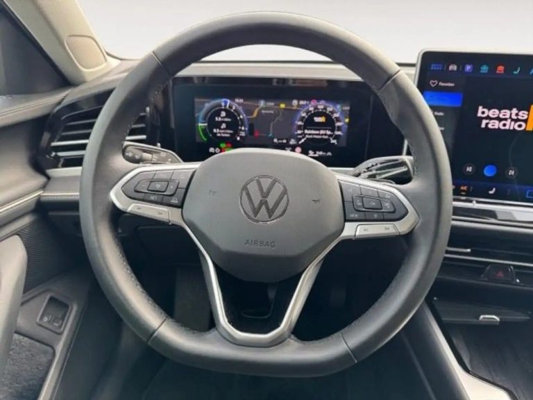 Volkswagen Passat 1.5 eHybrid DSG Elegance - photo 10