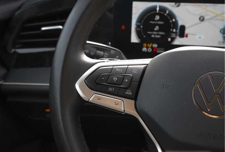 Volkswagen Passat Variant 1.5 TSI eHybrid Business - photo 13