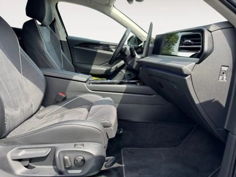 Volkswagen Passat 1.5 eHybrid DSG Elegance - photo 13