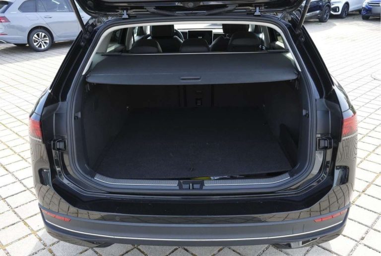 Volkswagen Passat Variant 1.5 TSI eHybrid Business - photo 14