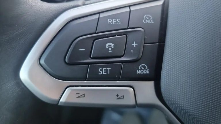 Volkswagen Passat 1.5 eTSI DSG - photo 15