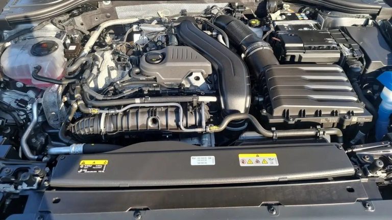 Volkswagen Passat 1.5 eTSI DSG - photo 16