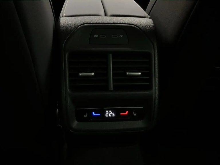Volkswagen Passat Variant 1.5 eHybrid Business - photo 17