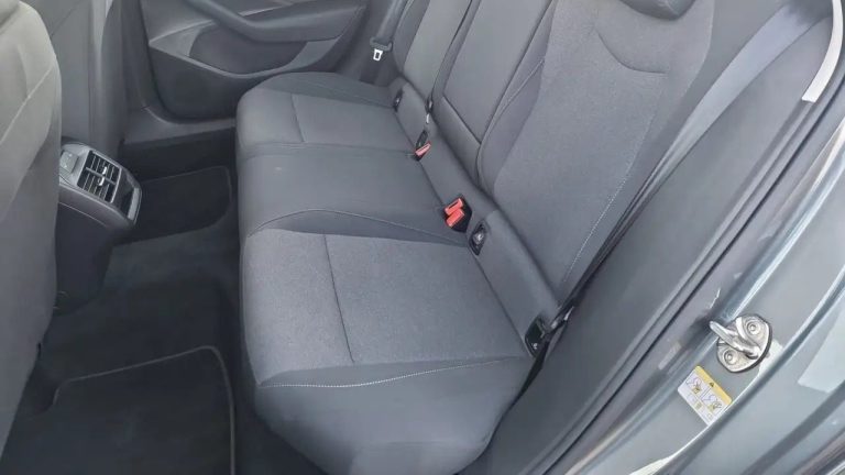 Volkswagen Passat 1.5 eTSI DSG - photo 9