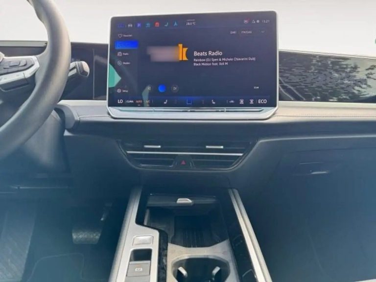Volkswagen Passat 1.5 eHybrid DSG Elegance - photo 9