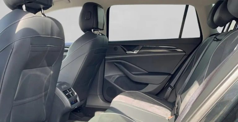 Volkswagen Passat Variant 1.5 TSI eHybrid Business - photo 11
