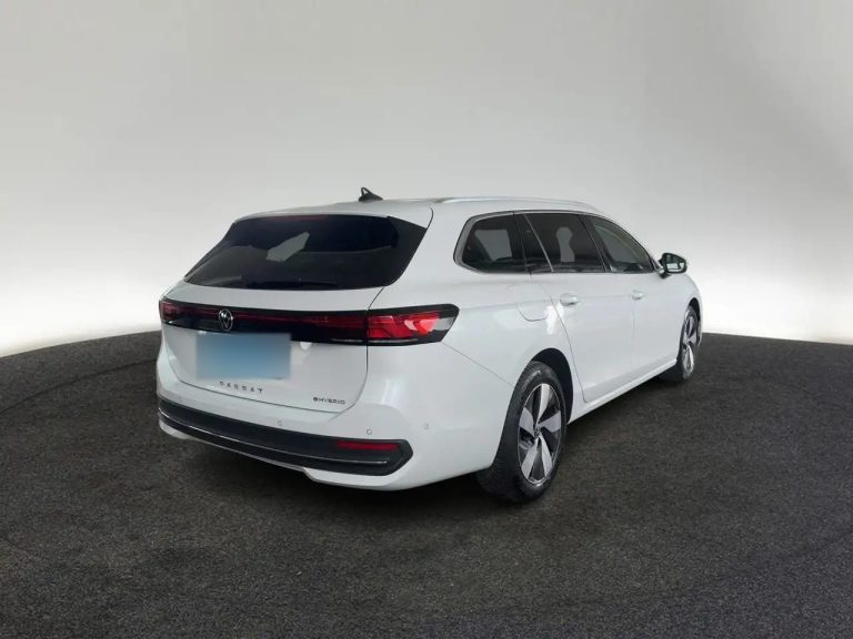 Volkswagen Passat Variant 1.5 eHybrid Business - photo 3
