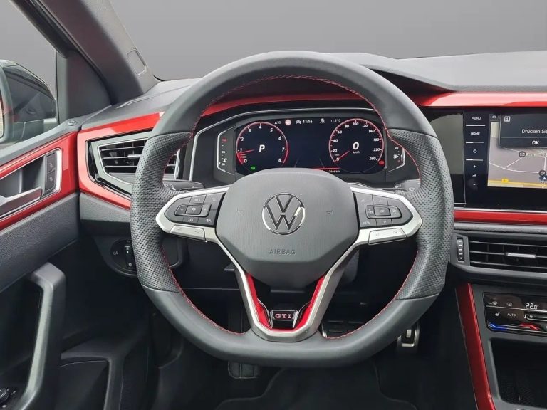 Volkswagen Polo GTI 2.0 TSI DSG - photo 16