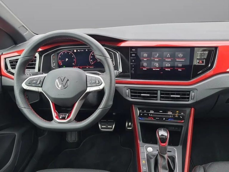 Volkswagen Polo GTI 2.0 TSI DSG - photo 17