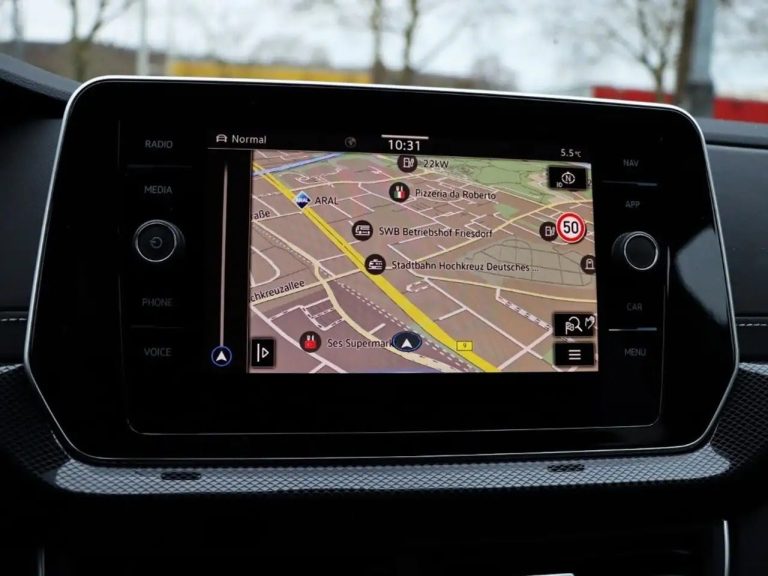 Volkswagen T-Cross R-Line 1.5 TSI OPF DSG - photo 7