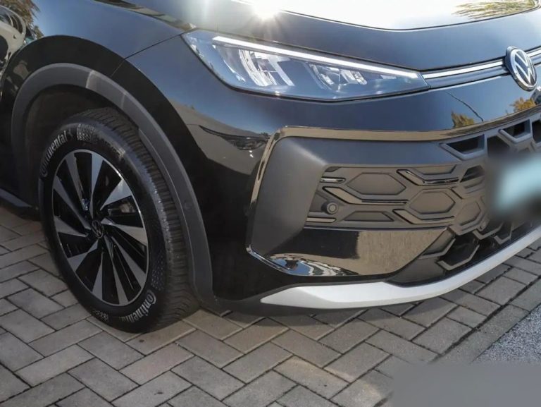Volkswagen T-Roc 1.5 TSI Life DSG - photo 3