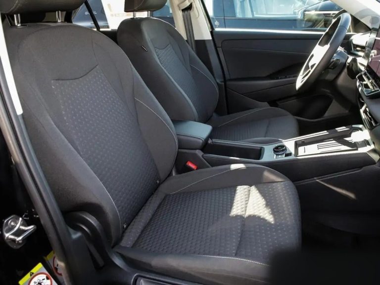 Volkswagen T-Roc 1.5 TSI Life DSG - photo 4