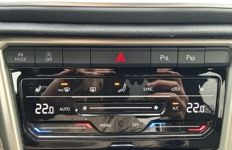 Volkswagen T-Roc 2.0 TDI DSG Move - photo 11