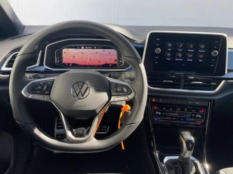 Volkswagen T-Roc 1.5 TSI DSG R-Line - photo 10