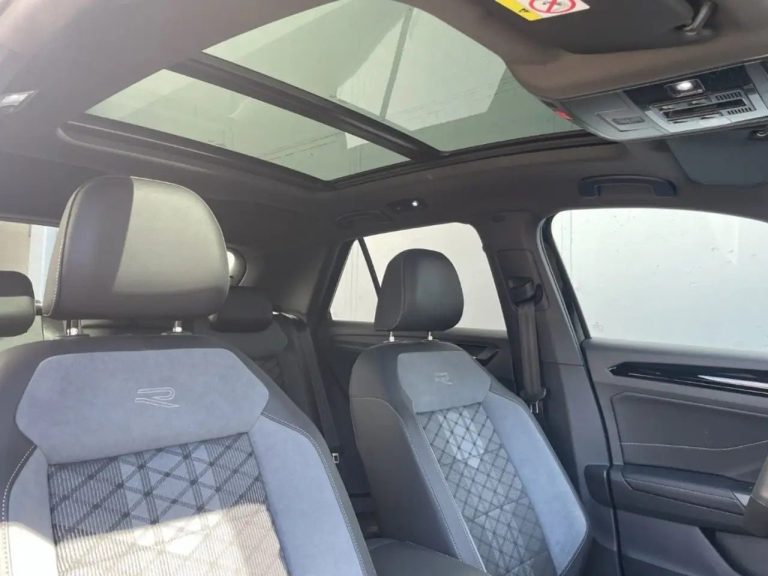 Volkswagen T-Roc 1.5 TSI DSG R-Line - photo 8