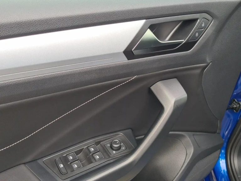 Volkswagen T-Roc 1.5 TSI Goal DSG - photo 10