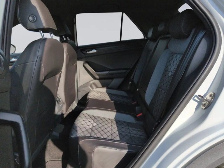 Volkswagen T-Roc R-Line 1.5 TSI DSG - photo 14