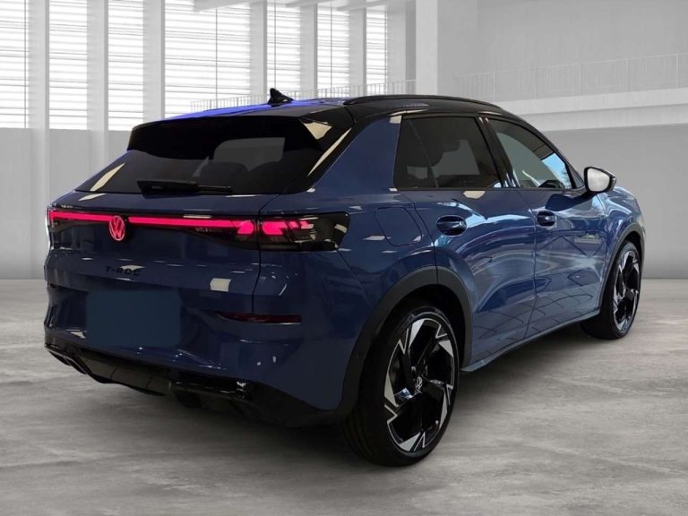 Volkswagen T-Roc R-Line 1.5 eTSI DSG - photo 3