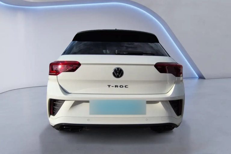 Volkswagen T-Roc R-Line 1.5 TSI DSG - photo 4