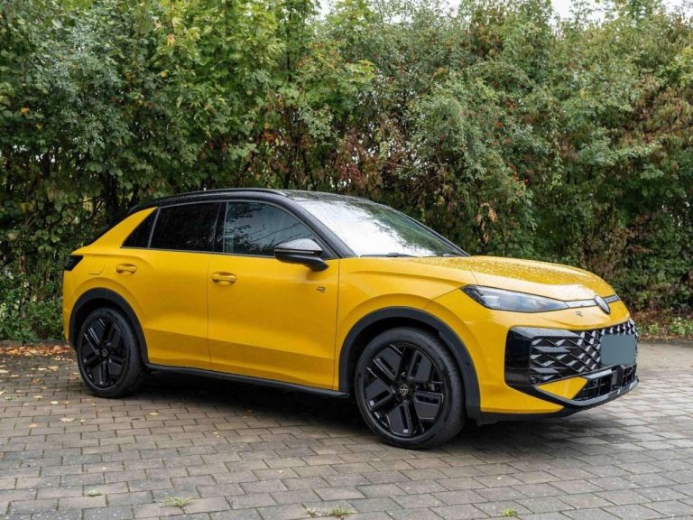 Volkswagen T-Roc 1.5 eTSI DSG R-Line - photo 2