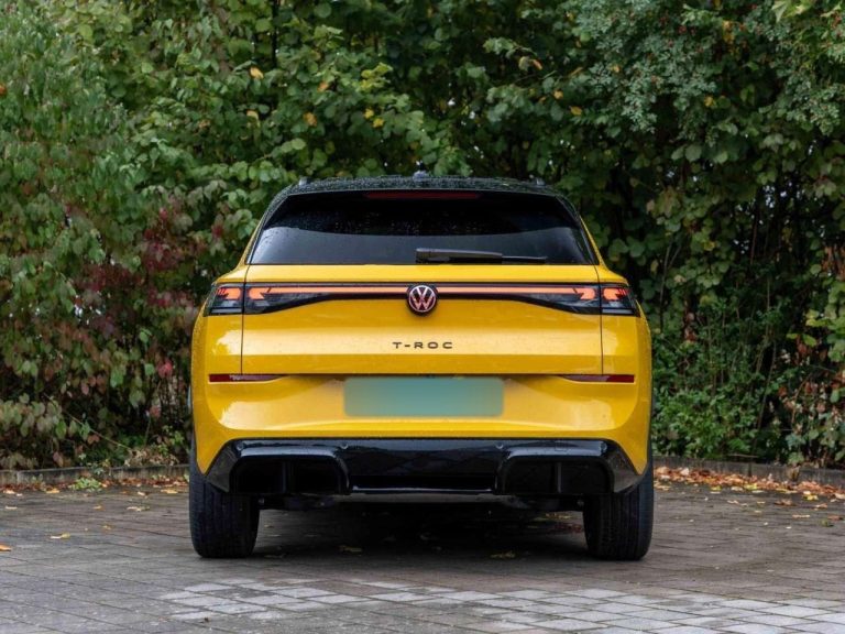Volkswagen T-Roc 1.5 eTSI DSG R-Line - photo 3