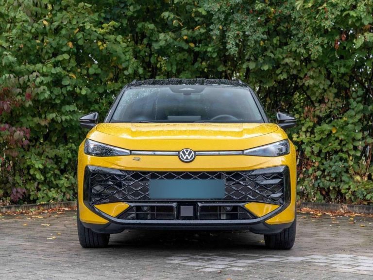 Volkswagen T-Roc 1.5 eTSI DSG R-Line - photo 4
