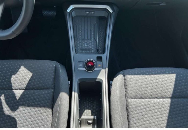 Volkswagen T-Roc 1.5 eTSI DSG Life - photo 6