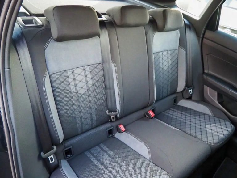 Volkswagen Taigo 1.5 TSI DSG R-Line - photo 9