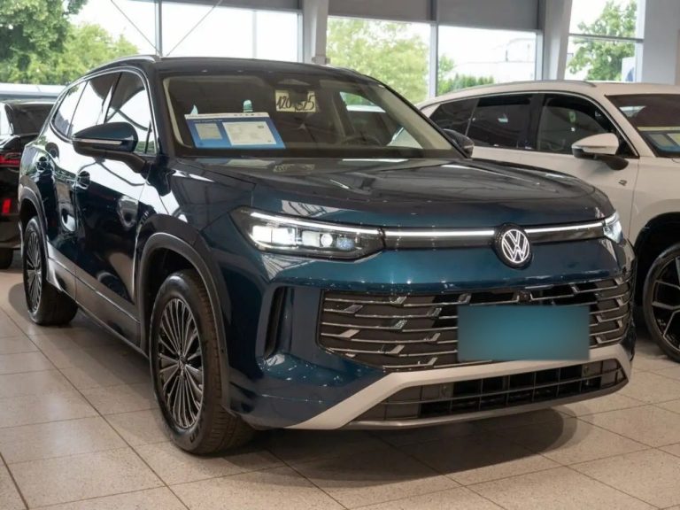 Volkswagen Tayron 1.5 TSI eHybrid Elegance - photo 2