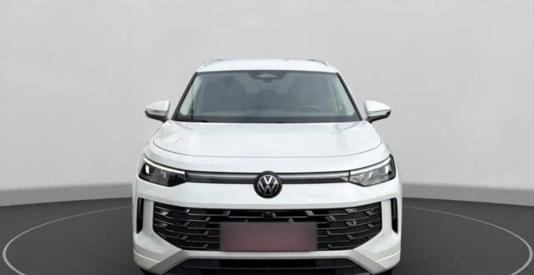 Volkswagen Tayron 1.5 TSI eHybrid Elegance - photo 2