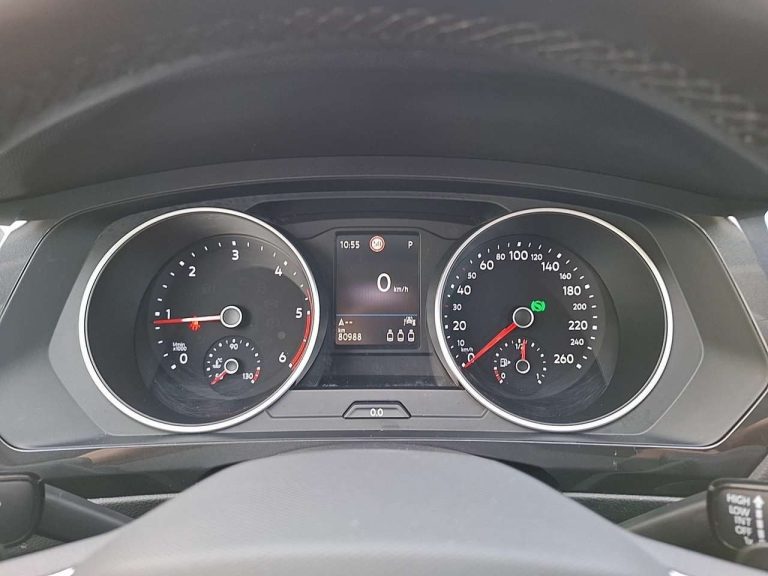 Volkswagen Tiguan 2.0 TDI DSG 4MOTION Life - photo 11