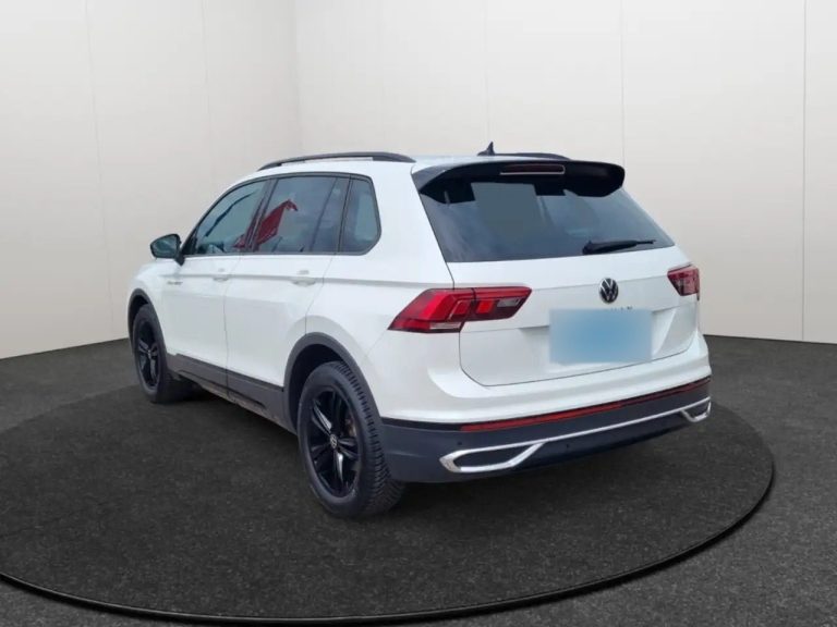 Volkswagen Tiguan 2.0 TDI Urban Sport - photo 3