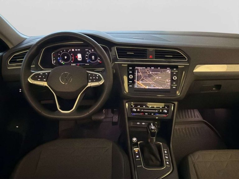 Volkswagen Tiguan 1.5 TSI DSG Life - photo 8
