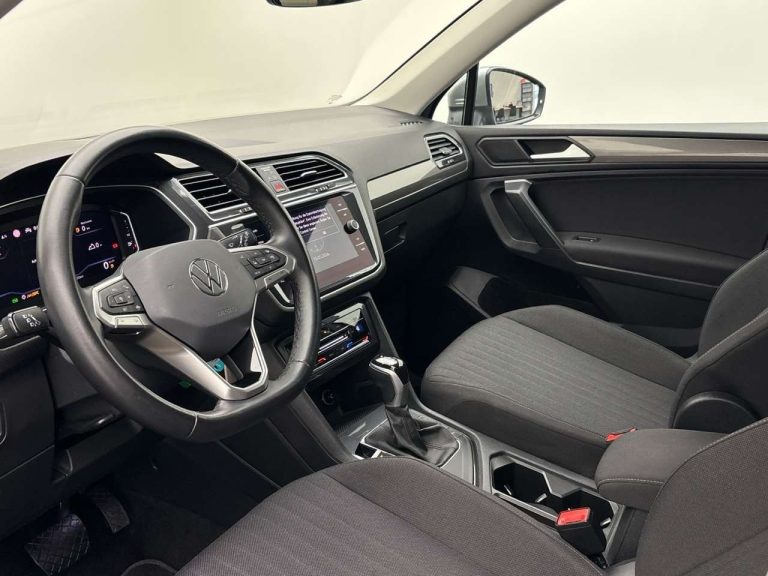 Volkswagen Tiguan 1.5 TSI DSG Life 7 places - photo 10