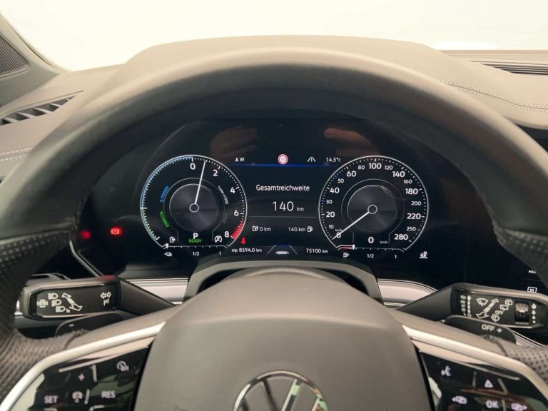 Volkswagen Touareg 3.0 V6 TSI eHybrid R 4MOTION - photo 10