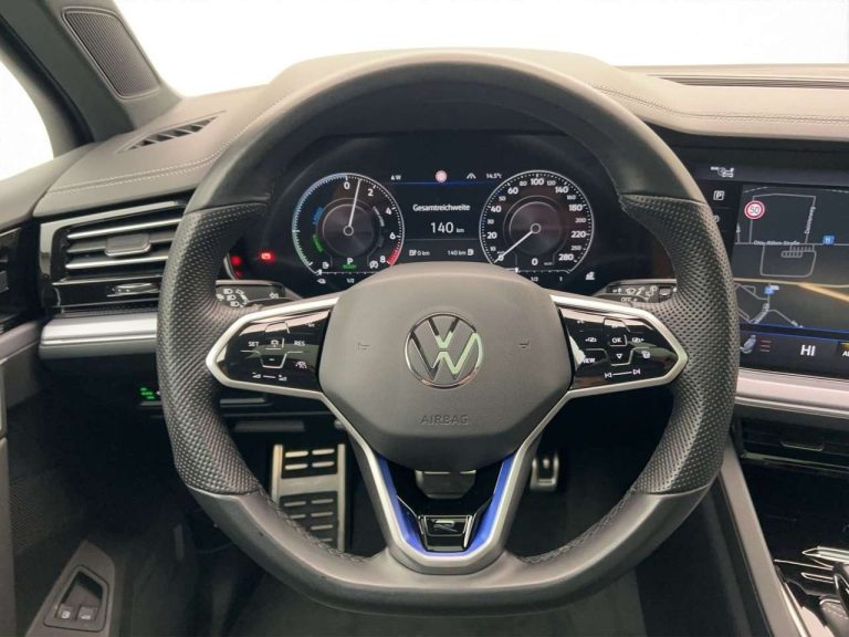 Volkswagen Touareg 3.0 V6 TSI eHybrid R 4MOTION - photo 9