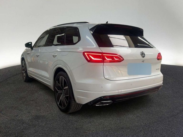 Volkswagen Touareg 3.0 V6 TSI eHybrid 4MOTION - photo 3