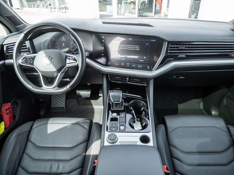 Volkswagen Touareg 3.0 V6 TSI eHybrid 4MOTION Elegance - photo 3