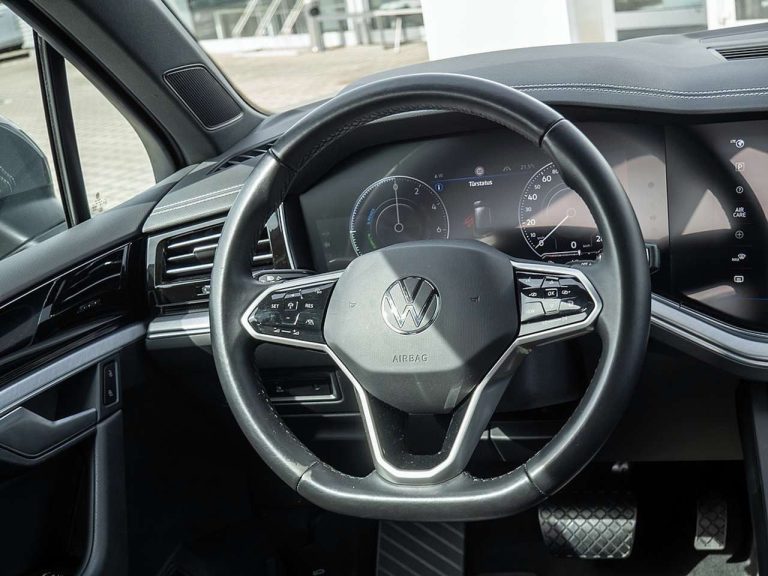 Volkswagen Touareg 3.0 V6 TSI eHybrid 4MOTION Elegance - photo 6