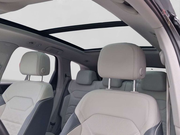 Volkswagen Touareg 3.0 V6 eHybrid 4MOTION Elegance - photo 10