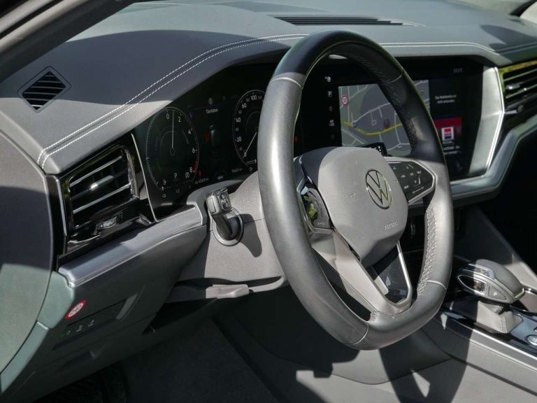Volkswagen Touareg 3.0 V6 eHybrid 4MOTION Elegance - photo 15