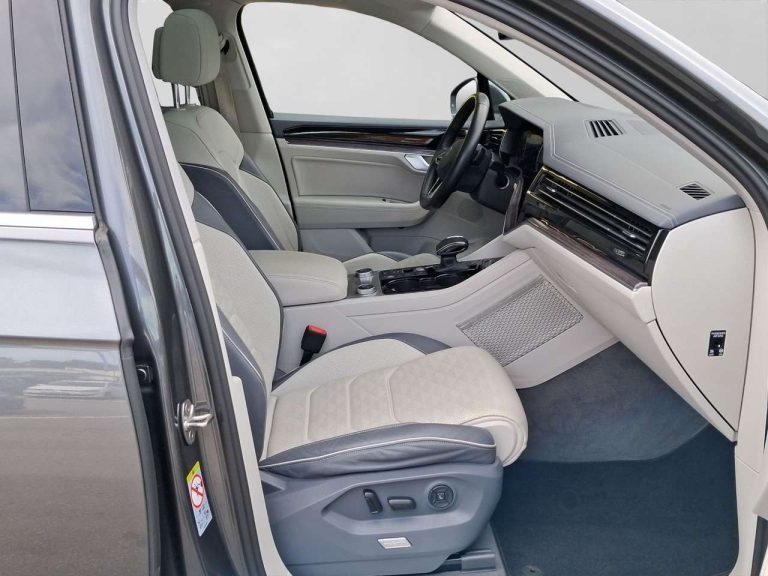 Volkswagen Touareg 3.0 V6 eHybrid 4MOTION Elegance - photo 3