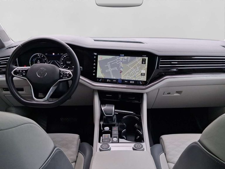 Volkswagen Touareg 3.0 V6 eHybrid 4MOTION Elegance - photo 4