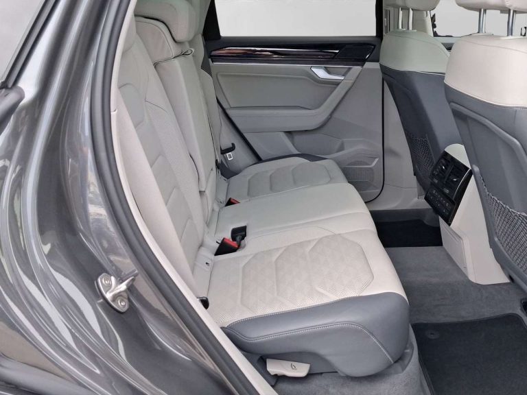 Volkswagen Touareg 3.0 V6 eHybrid 4MOTION Elegance - photo 5