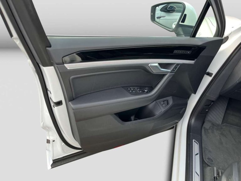 Volkswagen Touareg 3.0 V6 TSI eHybrid 4MOTION Elegance - photo 11